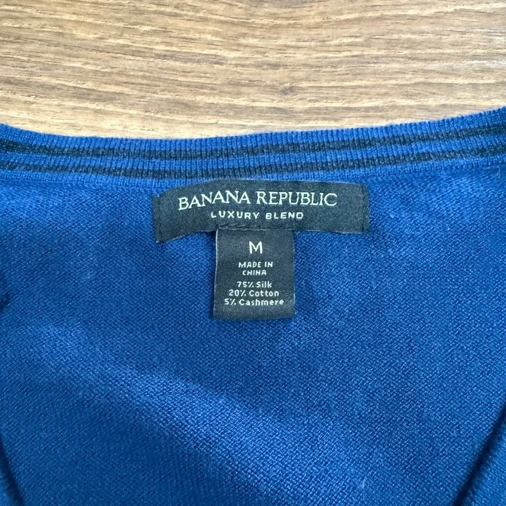 Banana Republic Mens‎ Medium Luxury Silk Cotton Cashmere V-Neck Sweater Academia